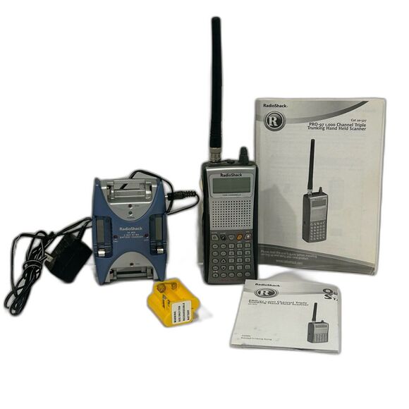 RadioShack Pro-97 1000 Channel Triple Trucking Handheld Scanner. Preowned. - Picture 1 of 12